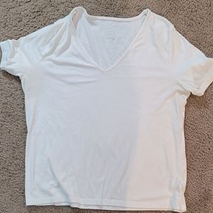 Women's white tshirt
